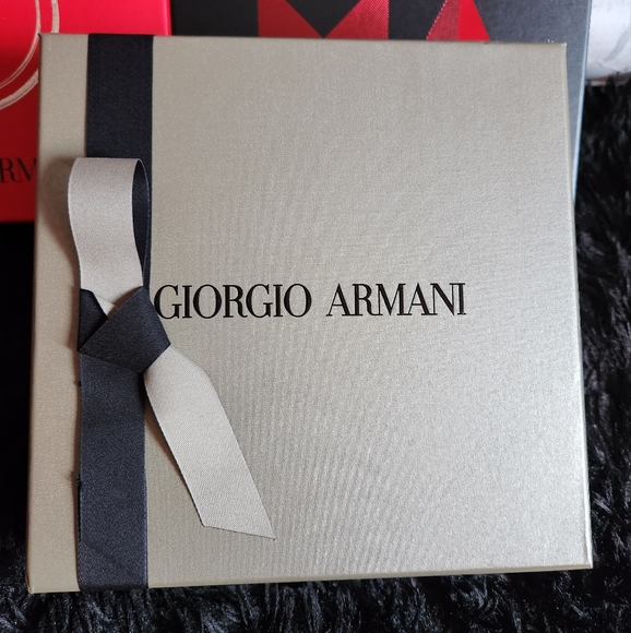 Gorgio Armani Gift Boxes - Picture 2 of 4